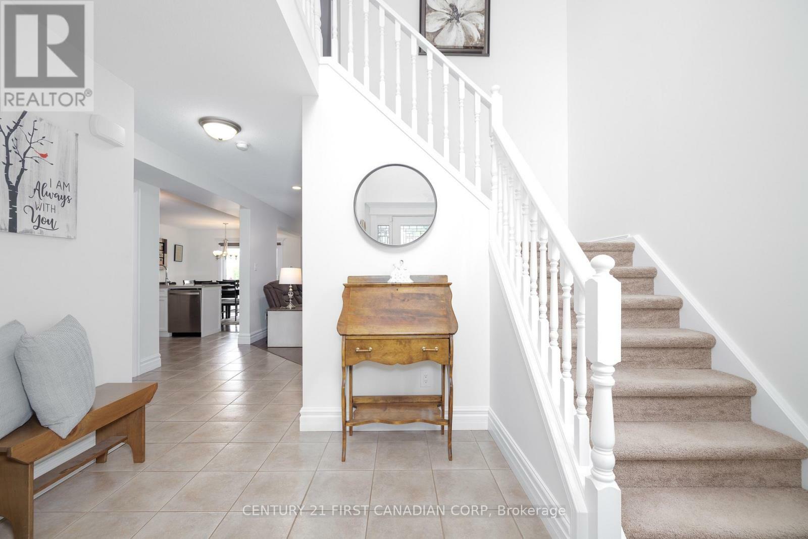 Property Photo: 21 Maplewood Lane ON M0M 2A0