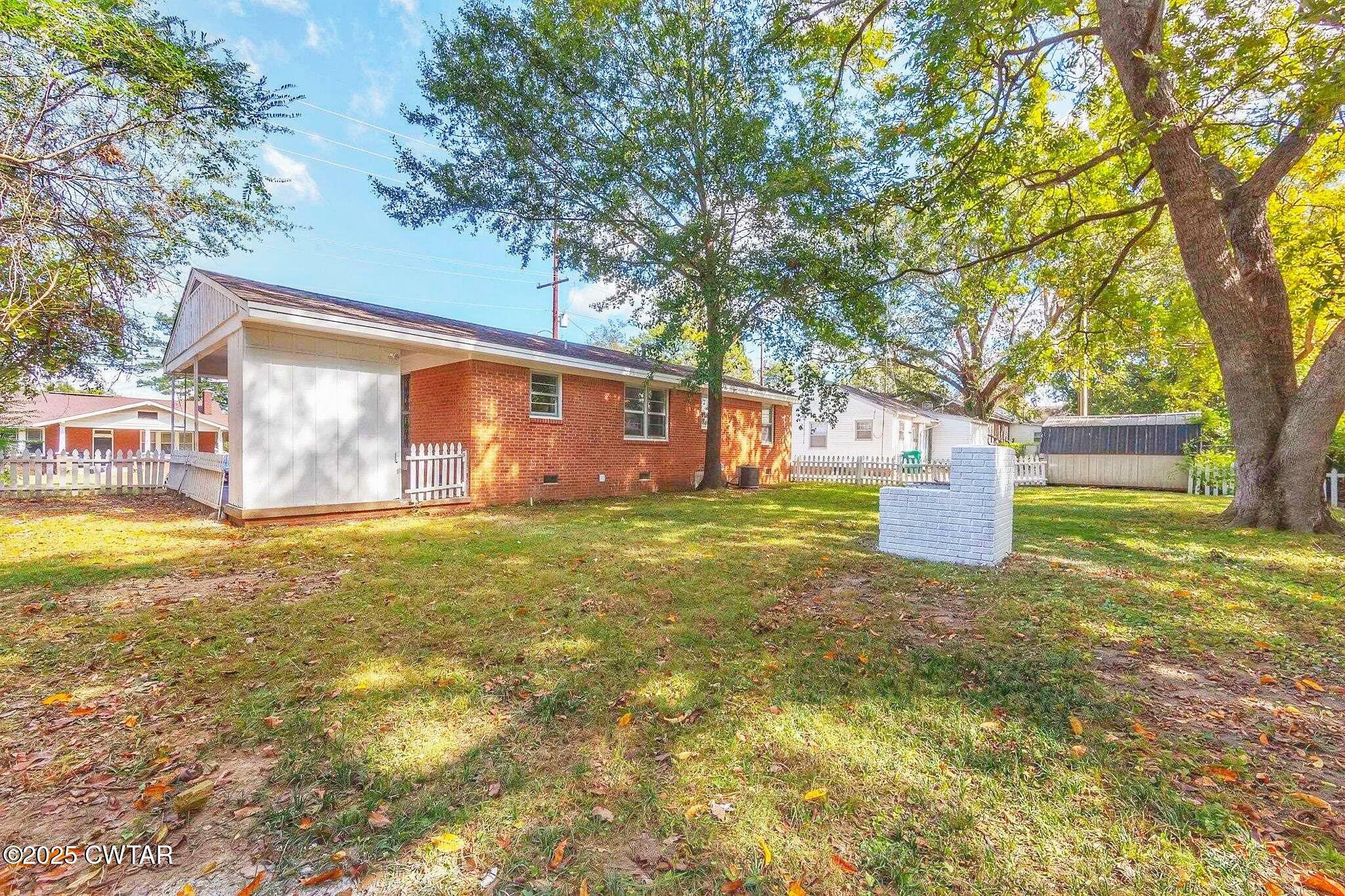 Property Photo: 194 E Forest Avenue TN 38301