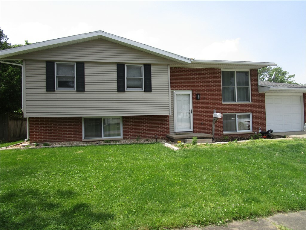 205 Franklin Street  Pana IL 62557 photo