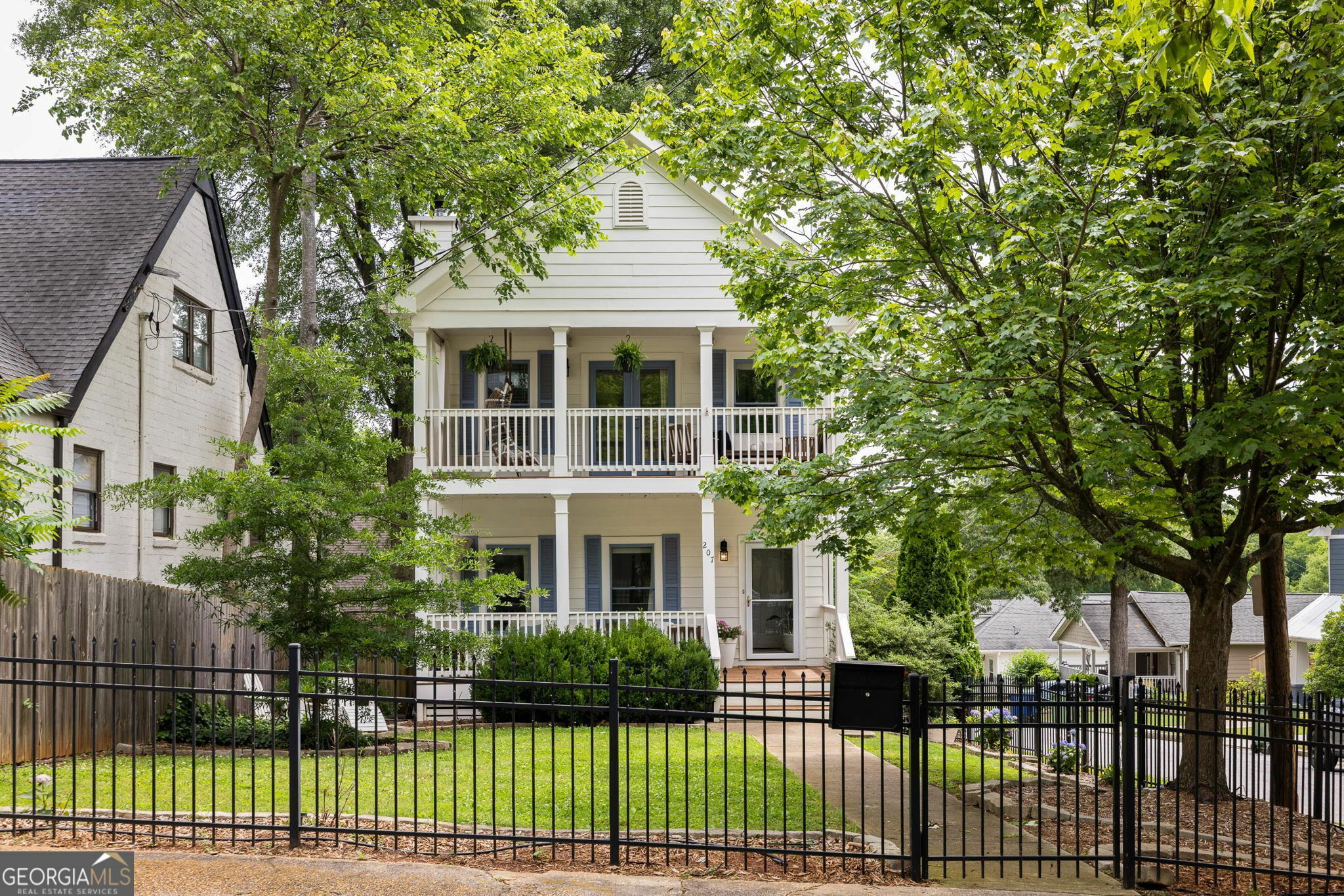 Property Photo: 207 Wesley Avenue NE GA 30307