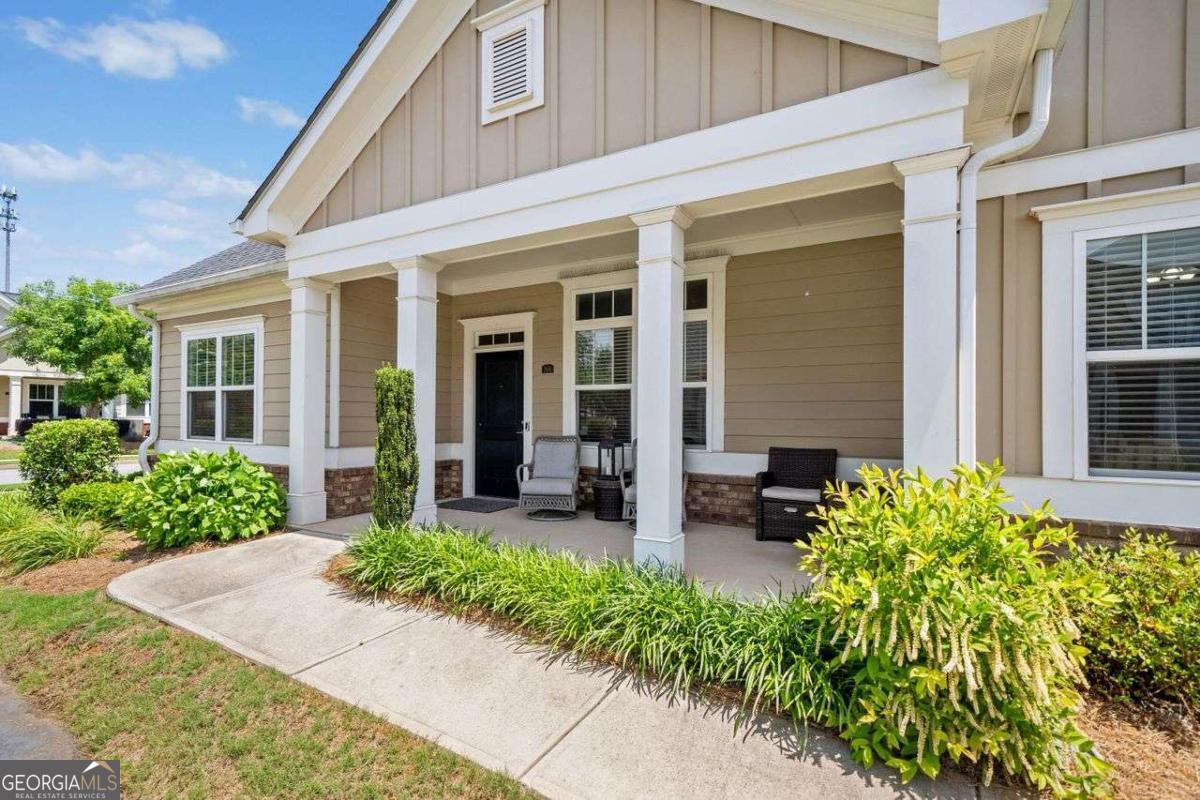 Property Photo: 306 Cherokee Station Circle GA 30188