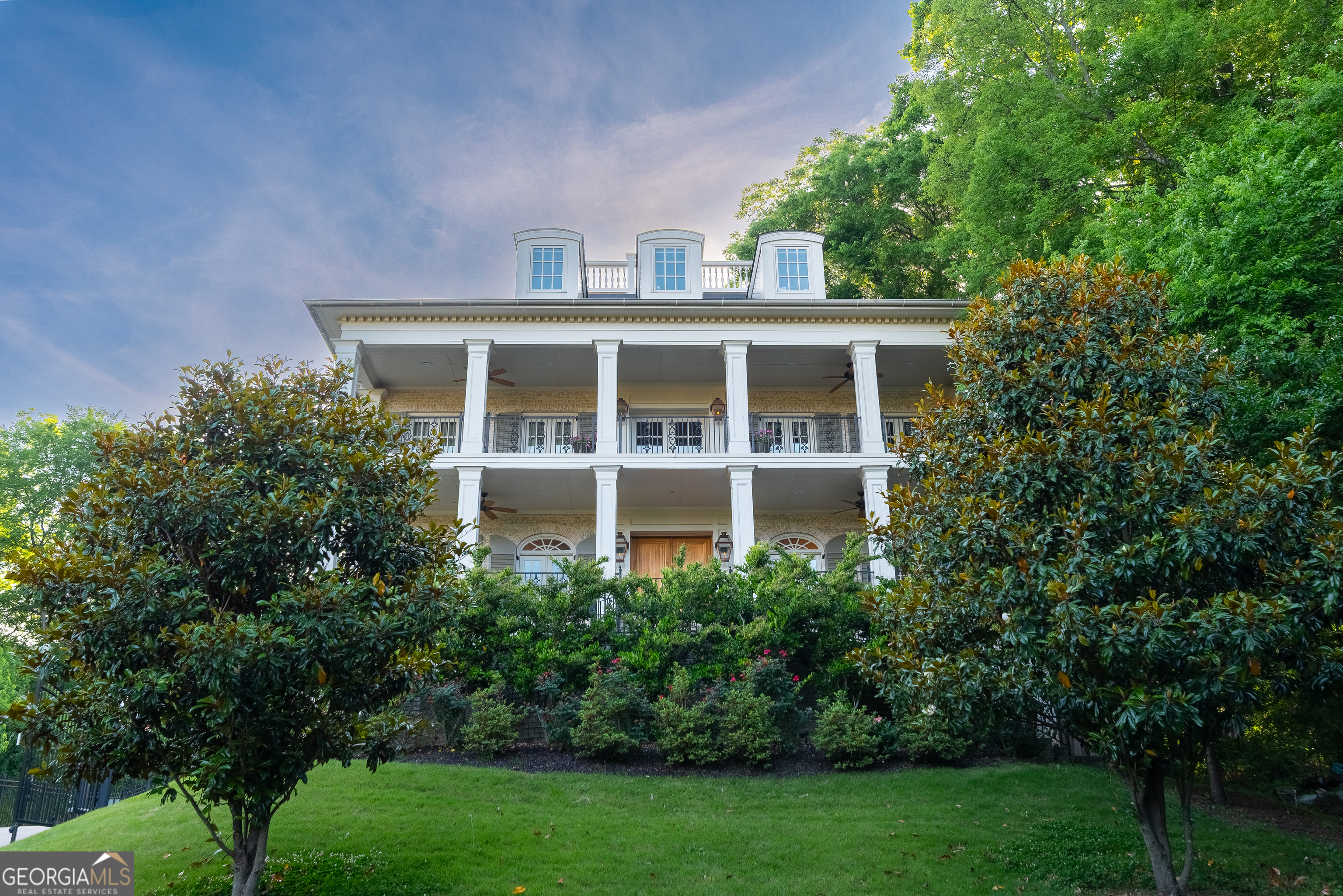 790 Lakeview Avenue NE  Atlanta GA 30308 photo