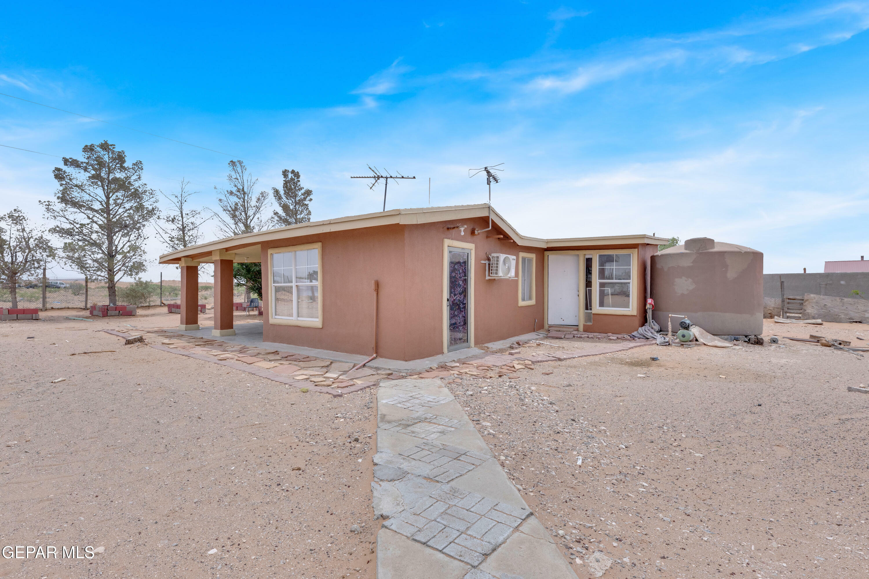 Property Photo: 3571 Rebecca Lane TX 79938