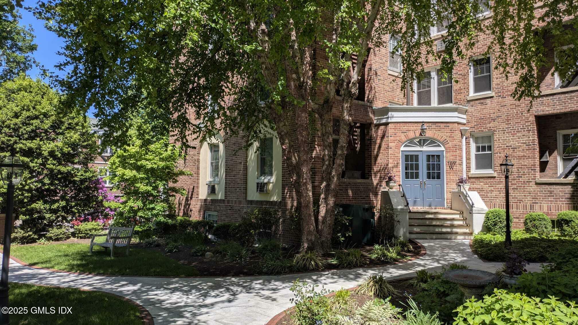Property Photo: 169 Mason Street 4D CT 06830