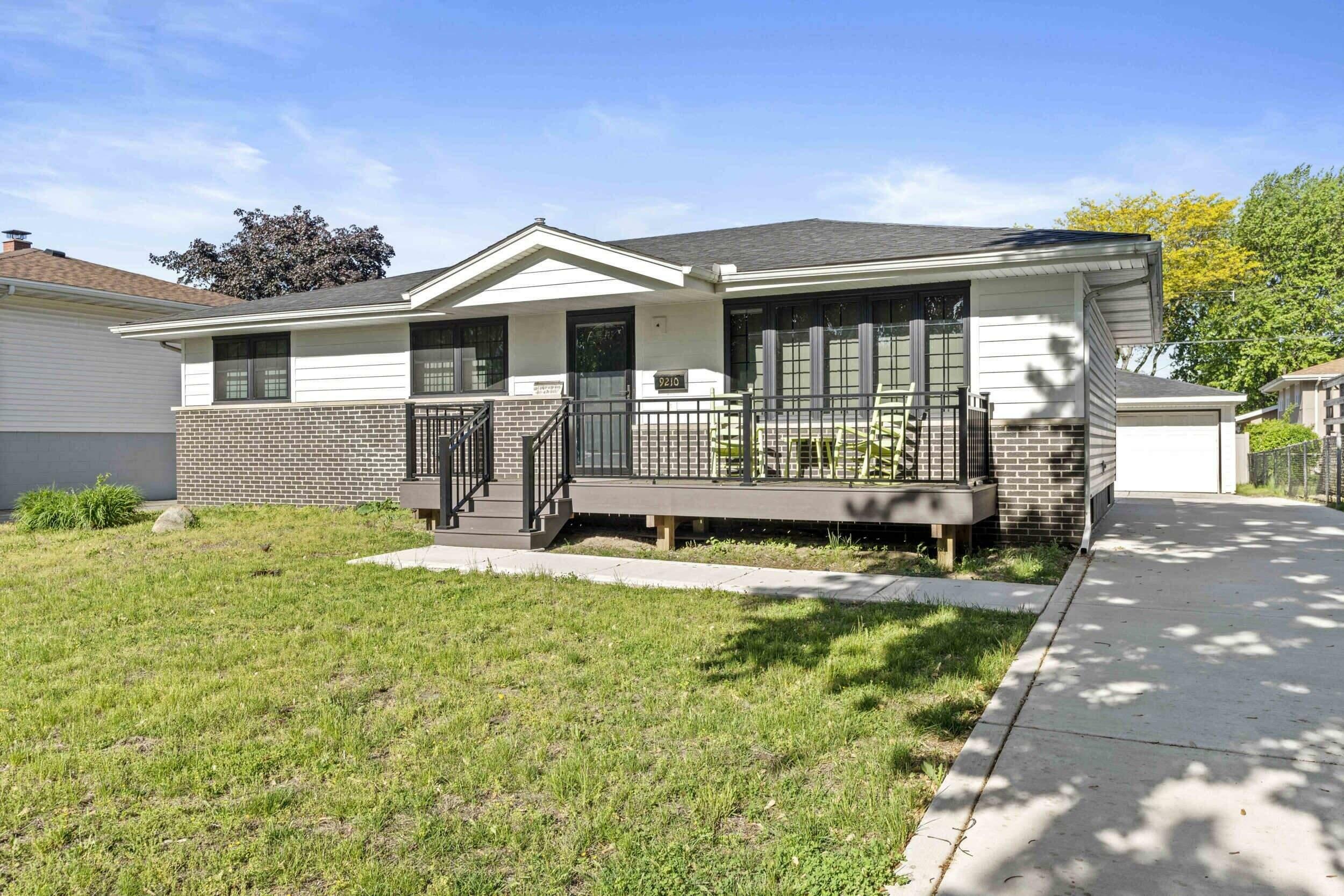 Property Photo: 9210 Woodward Avenue IN 46322