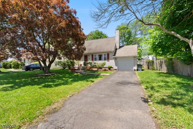 Property Photo: 580 Mountainview Dr NJ 07063