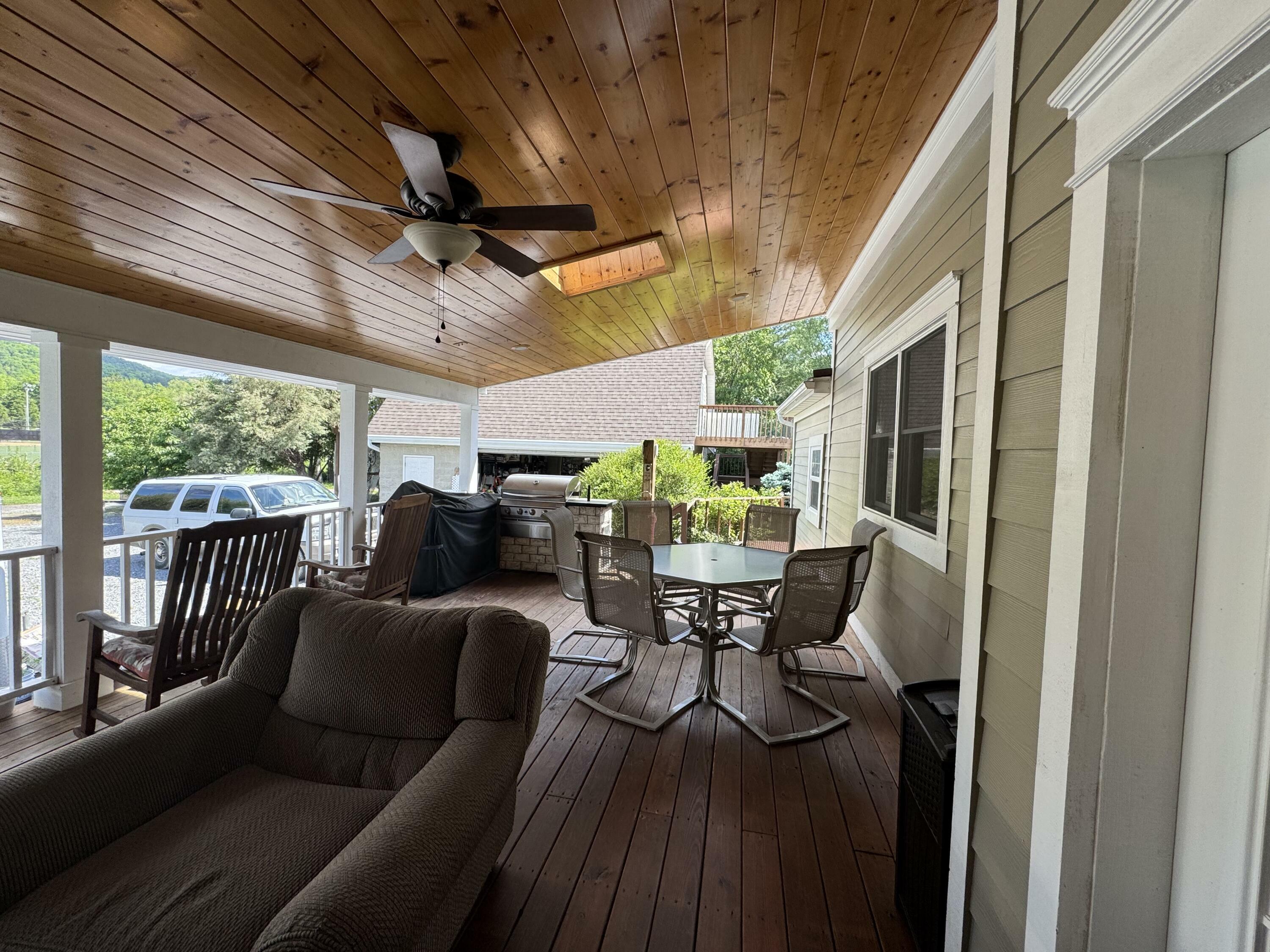 Property Photo: 228 Greenbrier Avenue WV 24901