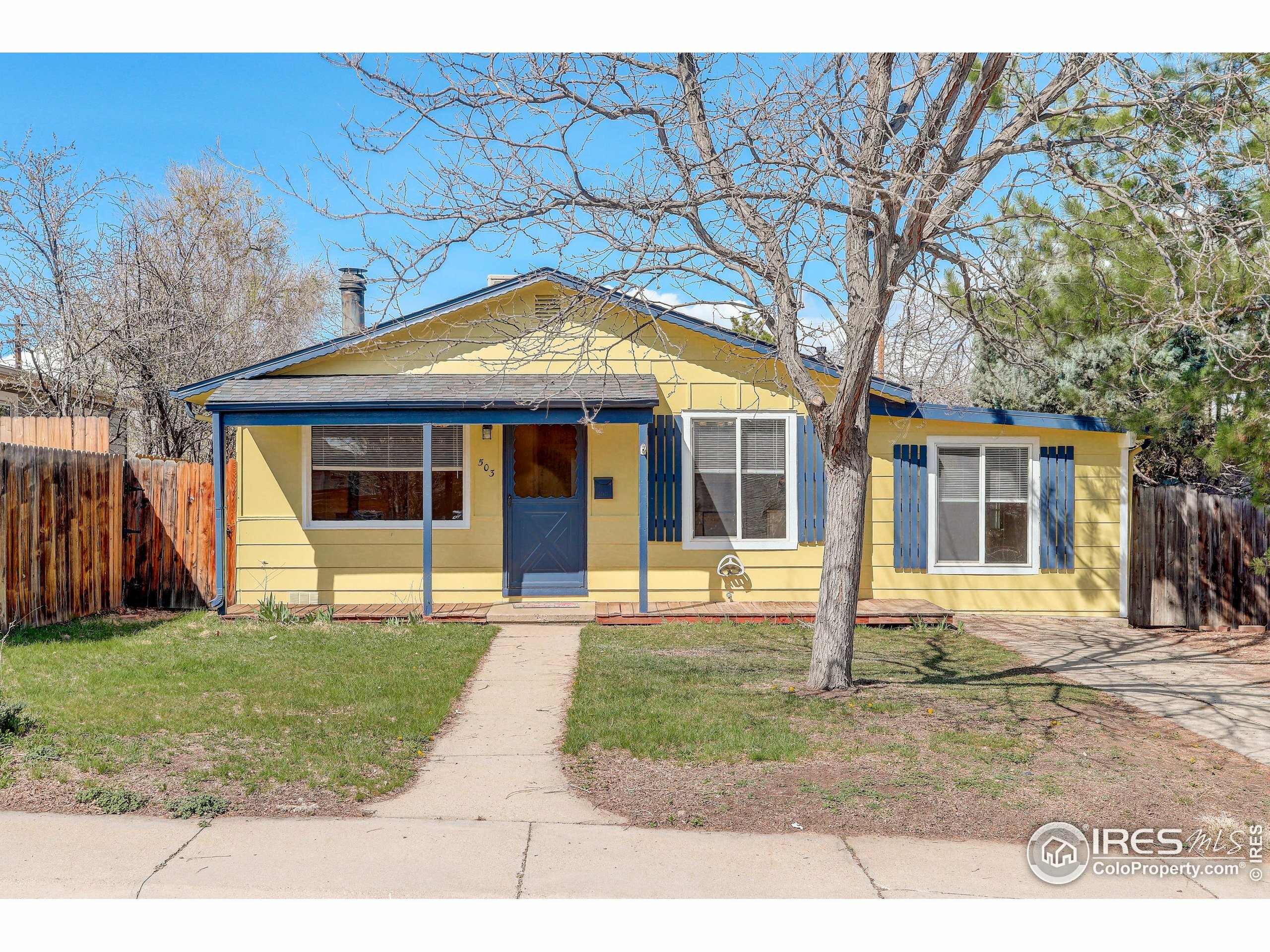 Property Photo: 503 E Oak St CO 80026