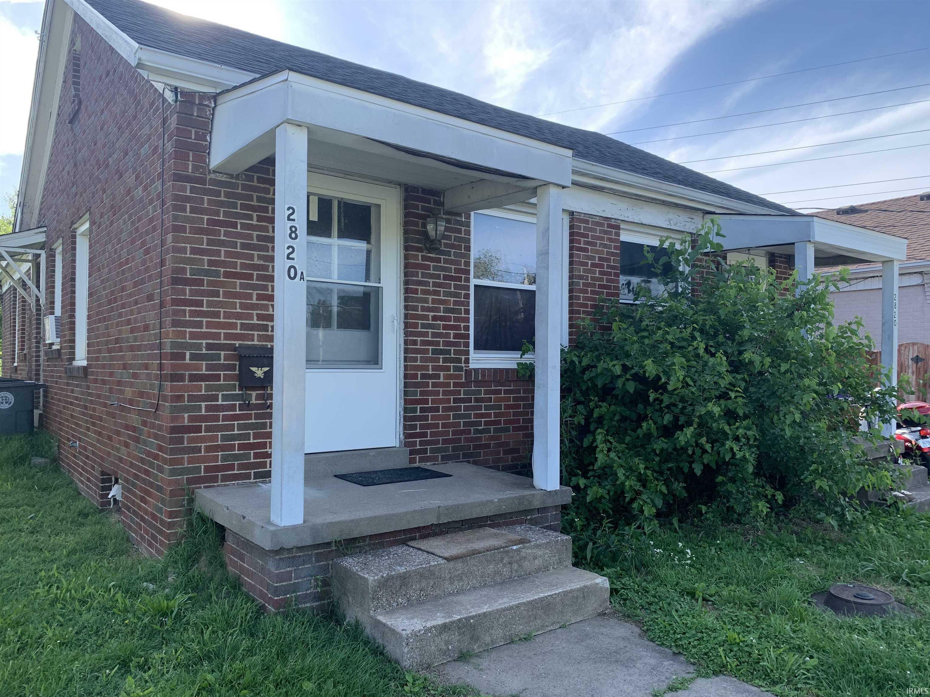 2820 Stringtown Road  Evansville IN 47711 photo