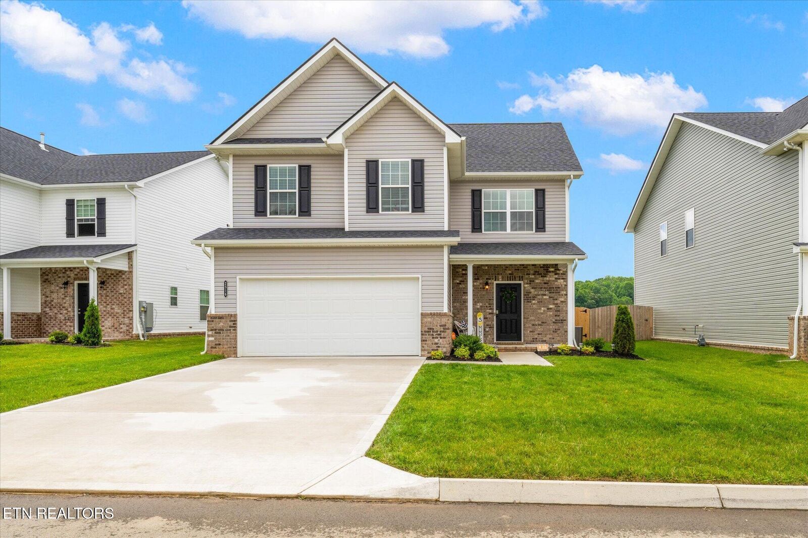 Property Photo: 2516 Lemon Berry St TN 37932