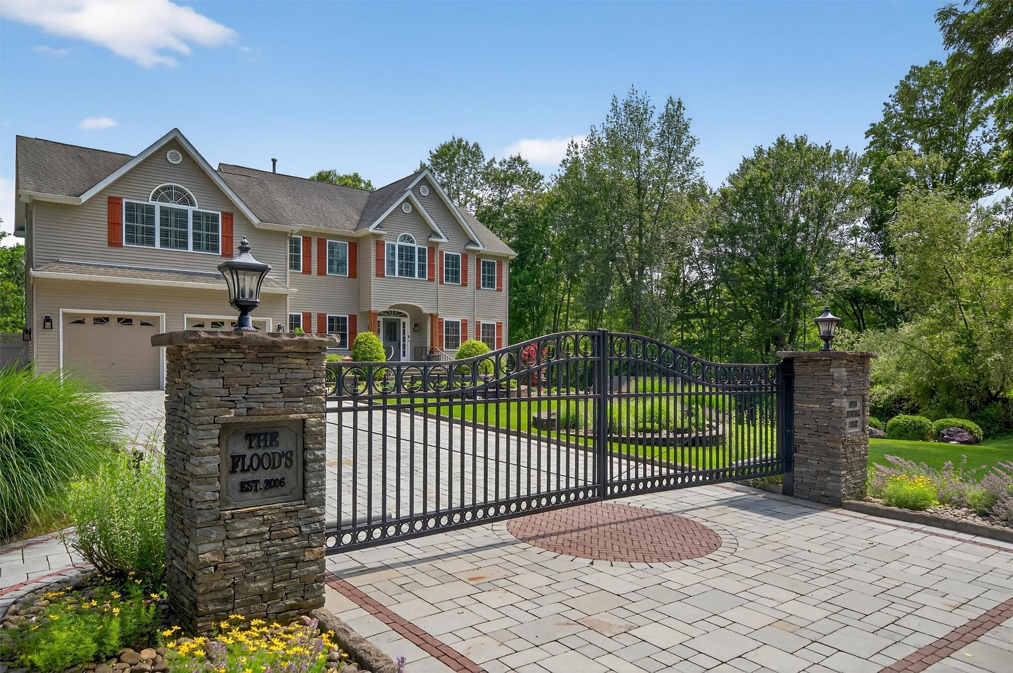 Property Photo: 7 Stonewall Court NY 10990