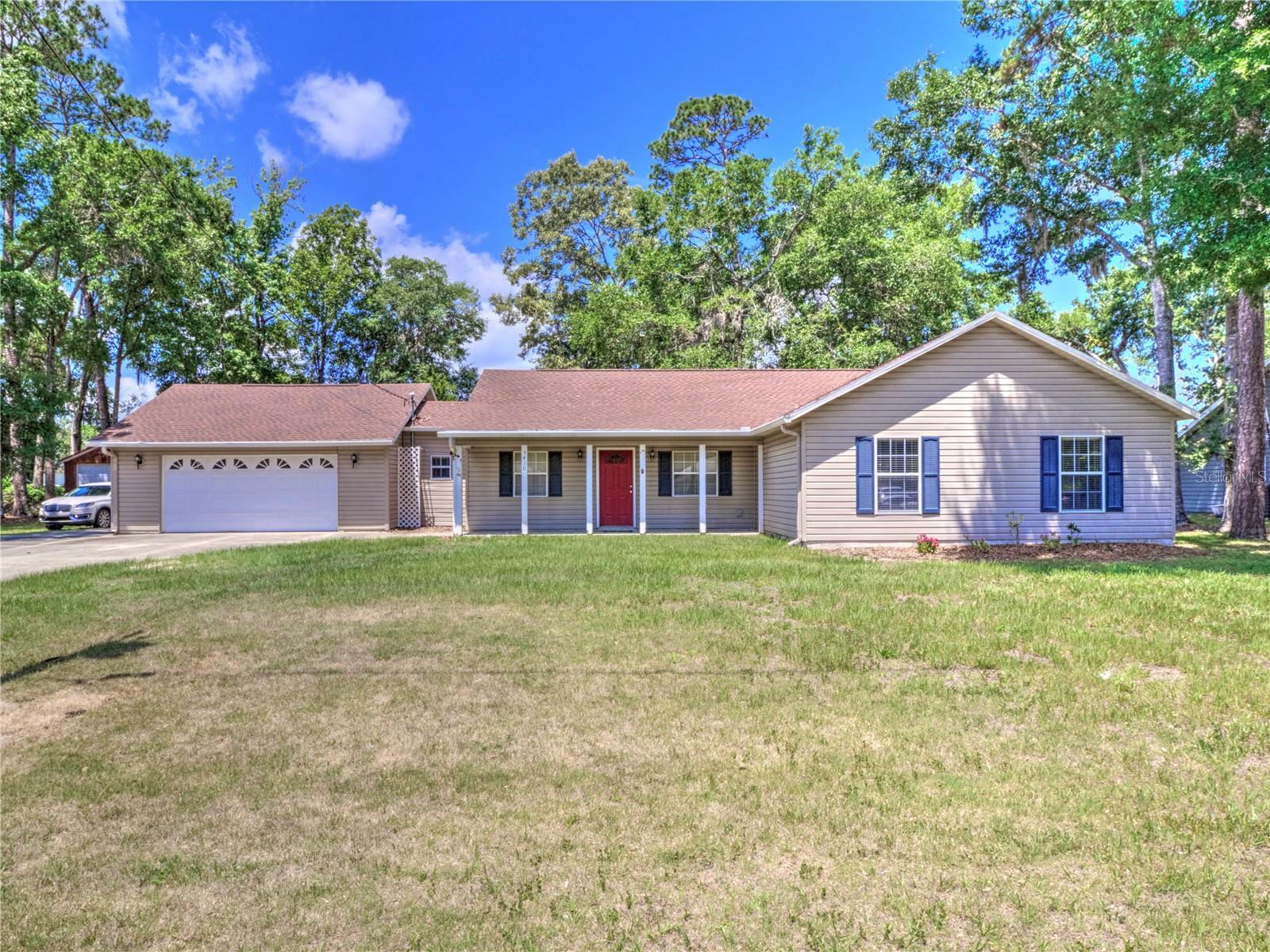 Property Photo: 5410 NW 62nd Avenue FL 34482