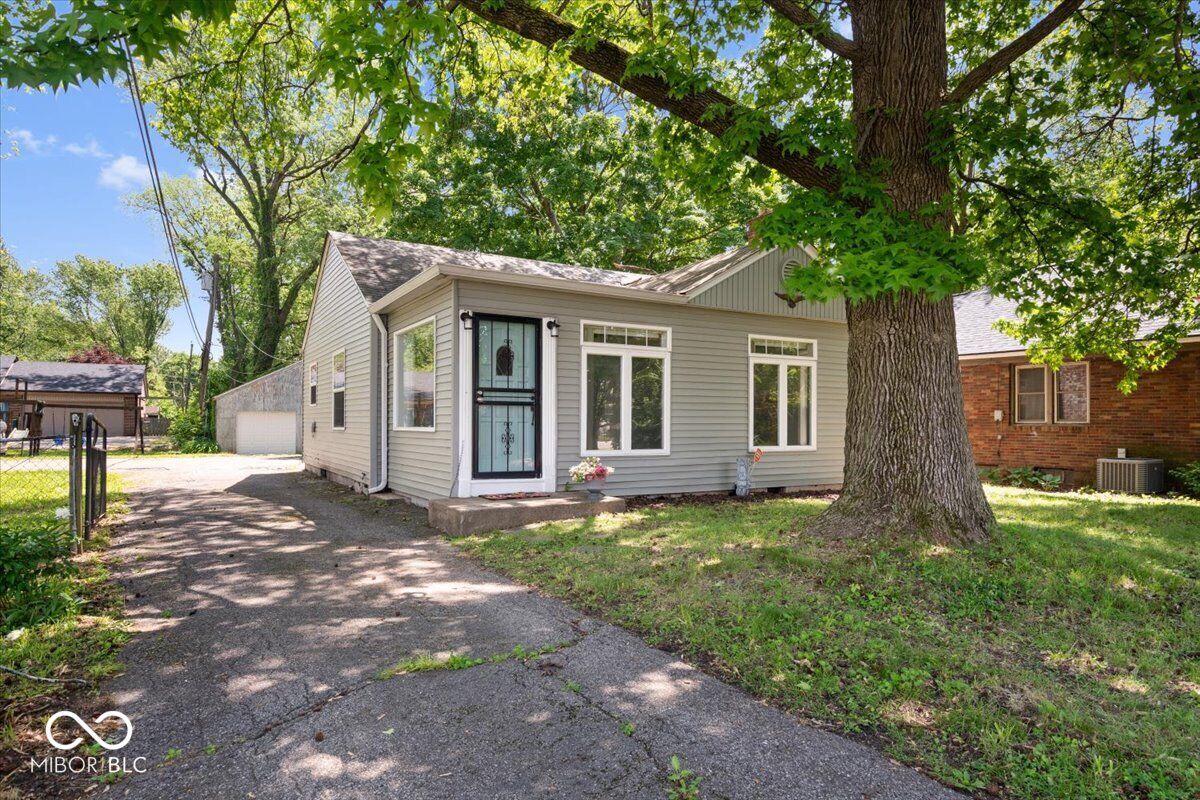 Property Photo: 4809 Allisonville Road IN 46205