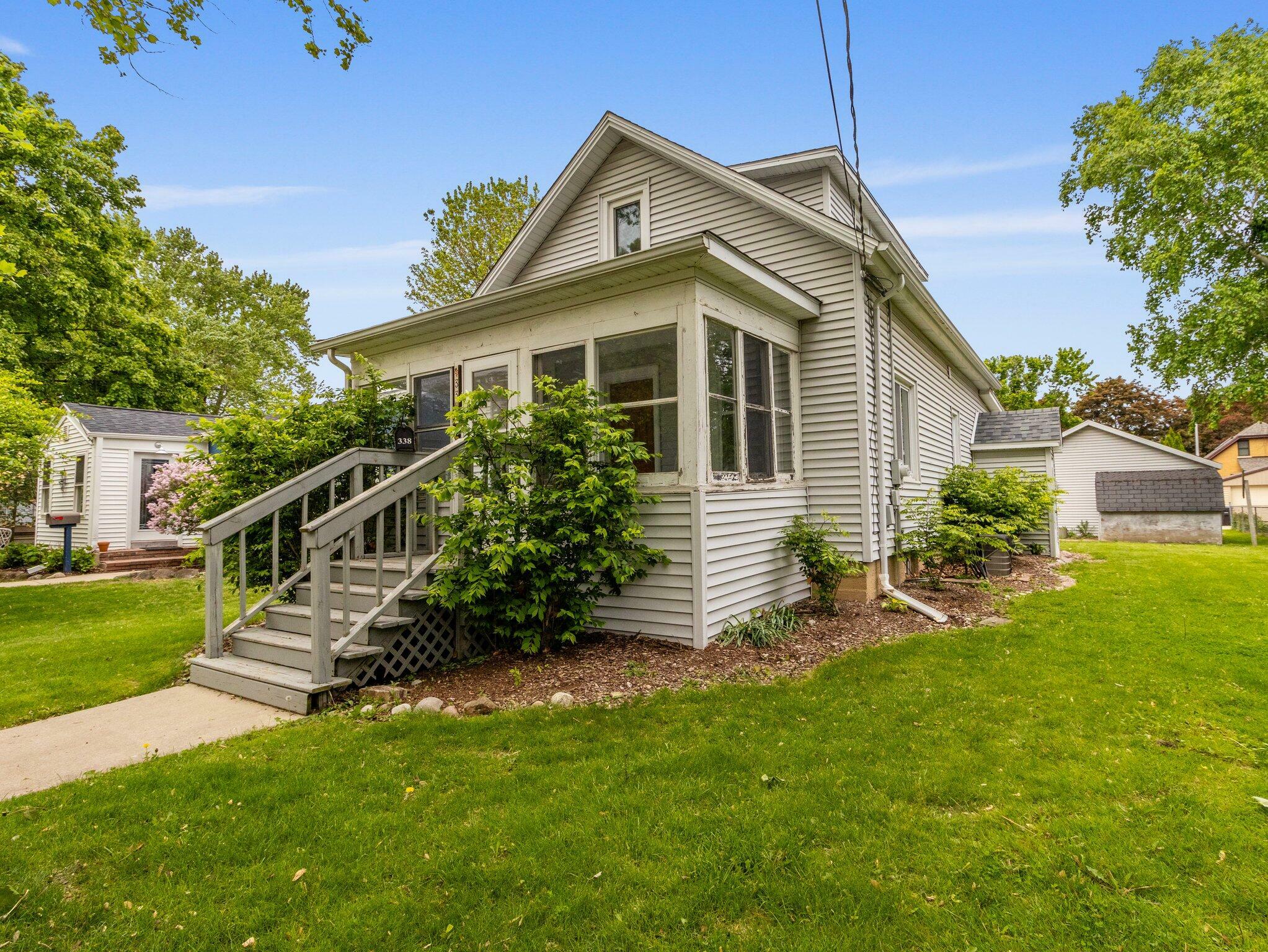 338 W 4th St  Oconomowoc WI 53066 photo