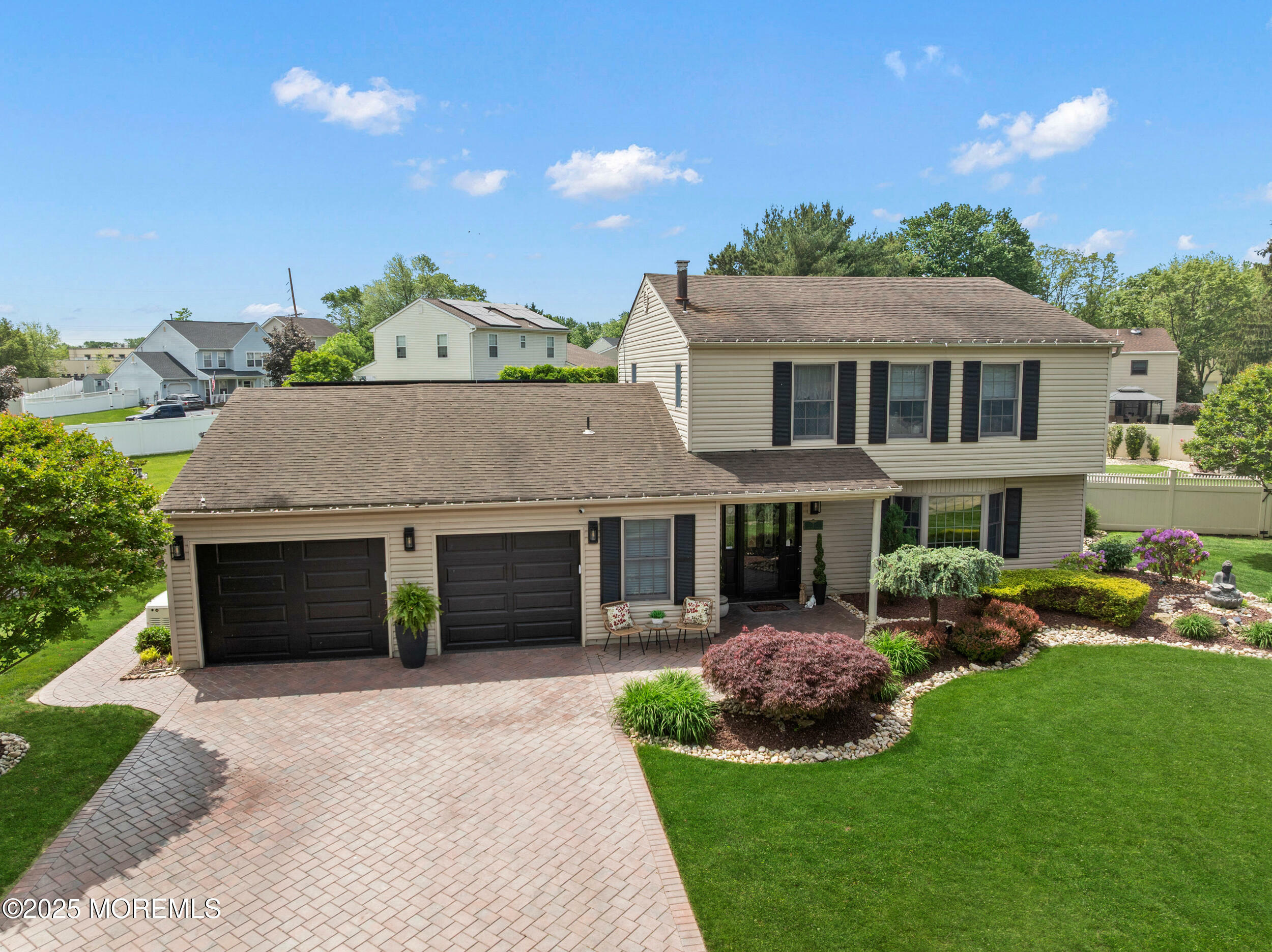 Property Photo:  7 Carlisle Court  NJ 07730 