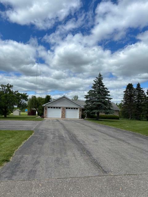 Property Photo: 2595 Will Carleton Road MI 48134