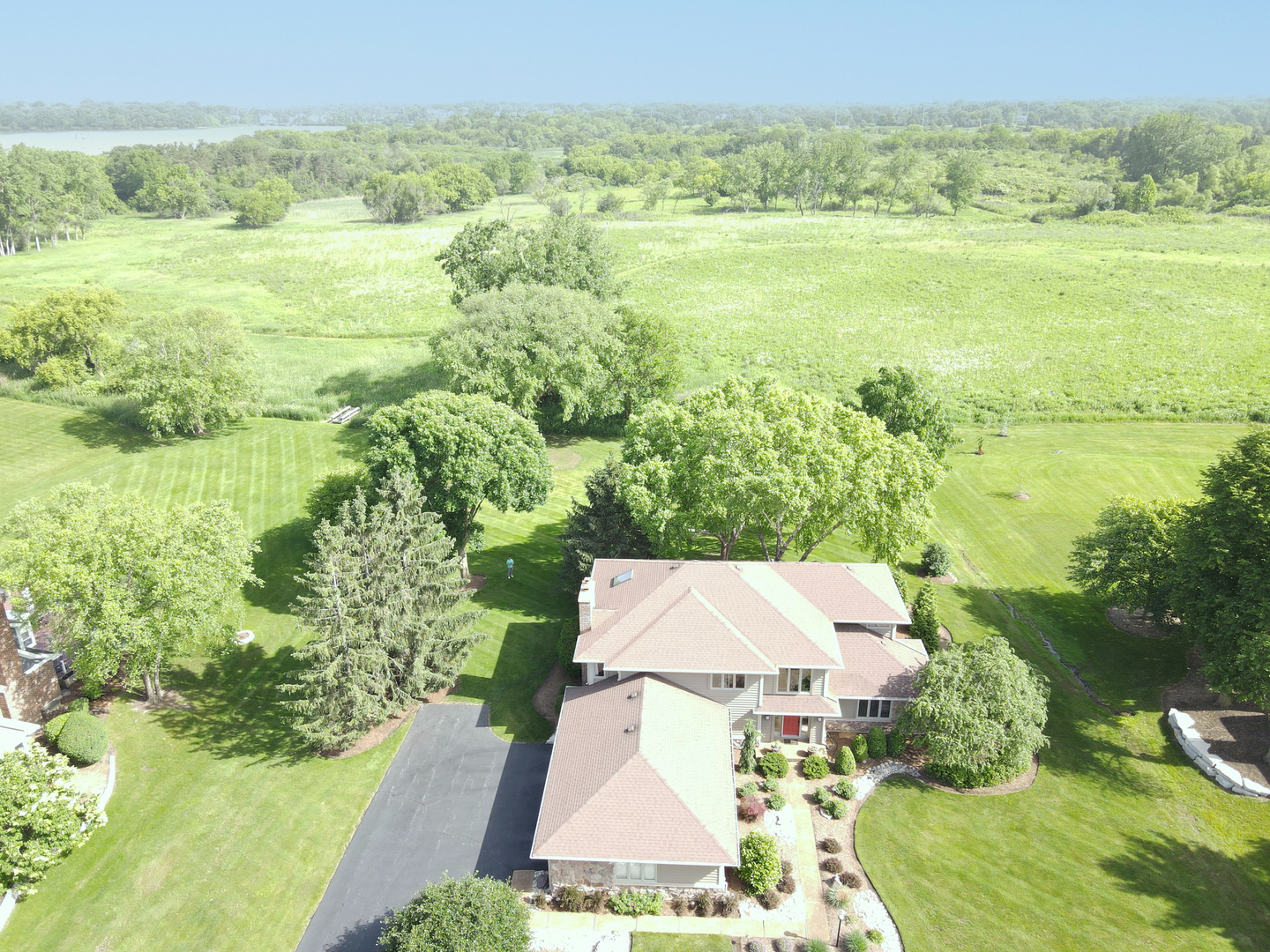 Property Photo: 1224 Barclay Circle IL 60010