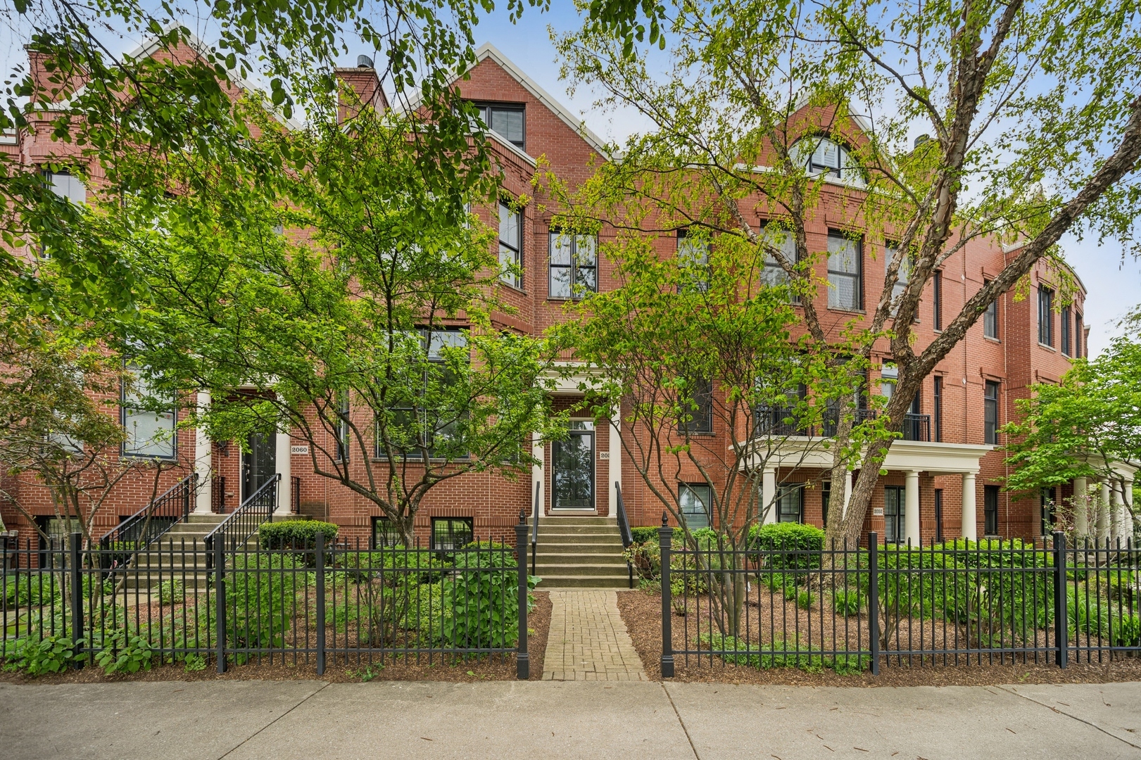 Property Photo: 2056 Valor Court IL 60026