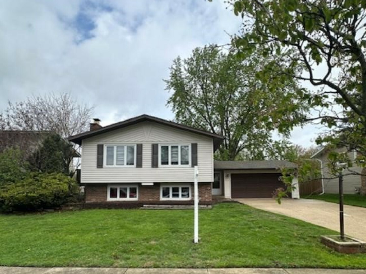 6140 El Morro Lane  Oak Forest IL 60452 photo