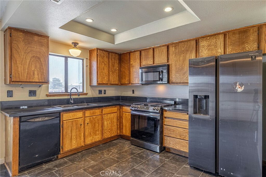 Property Photo: 9505 E Avenue Q12 CA 93543