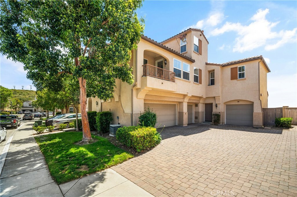 Property Photo: 946 Bolex Way CA 92078