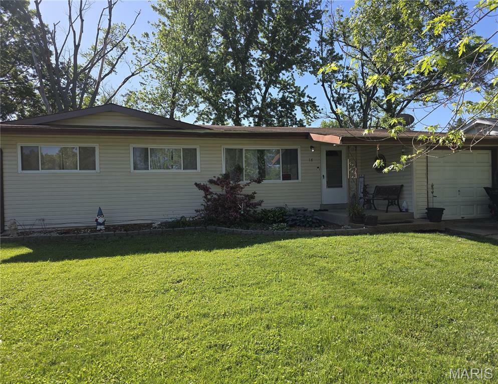 Property Photo: 18 Mary Rose Court MO 63042