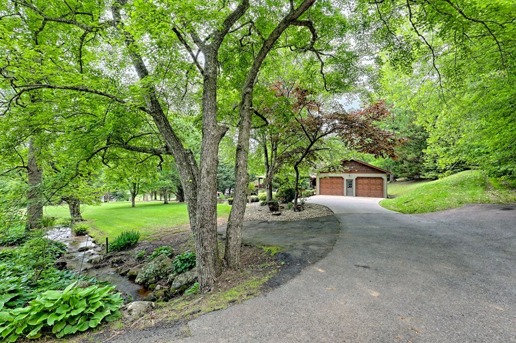 Property Photo: 2877 Cynth Creek Road GA 30546