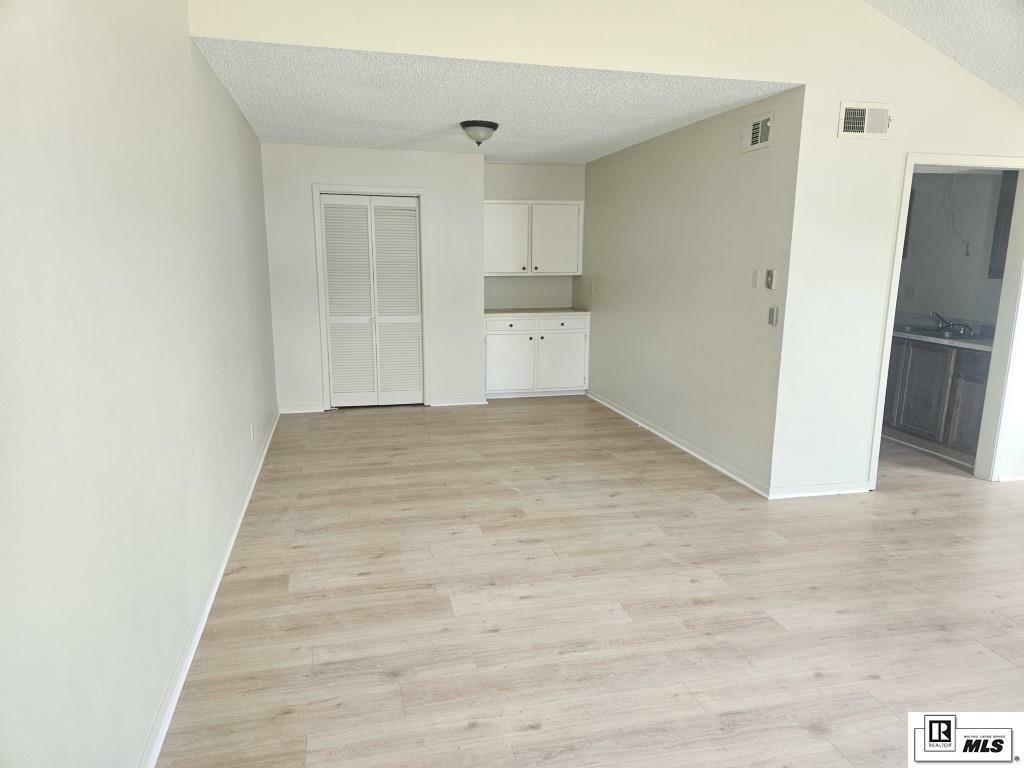 Property Photo: 104 Elmhurst Circle LA 71203