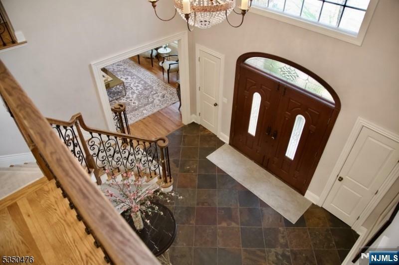 Property Photo:  5 Young Court  NJ 07936 