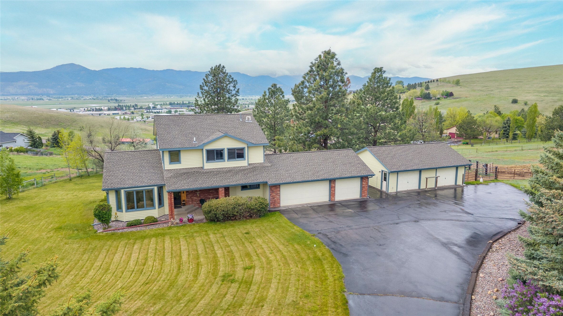 Property Photo: 5190 Goodan Lane MT 59808