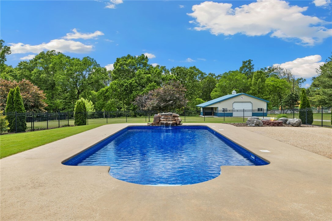 Property Photo:  4088 Homewoods Drive  AR 72756 