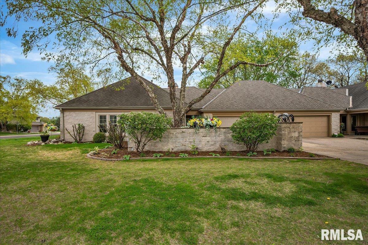 11116 N Oakwood Drive  Peoria IL 61615 photo