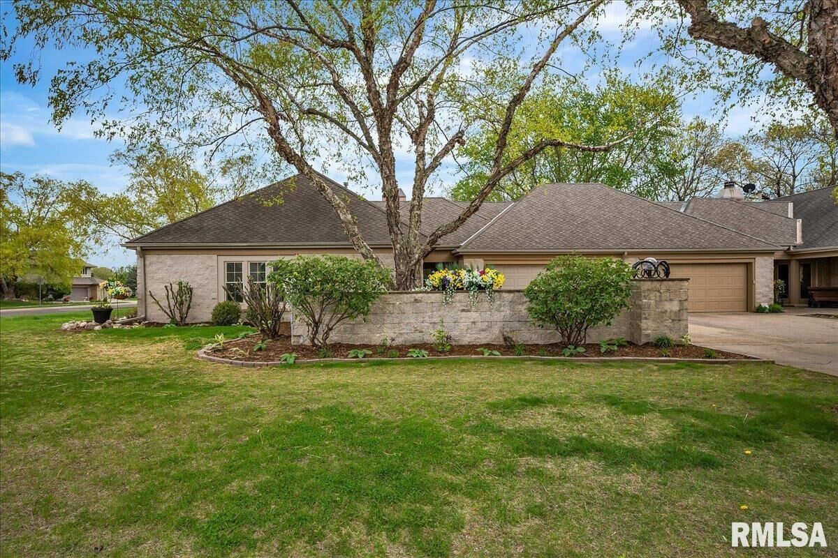 Property Photo: 11116 N Oakwood Drive IL 61615