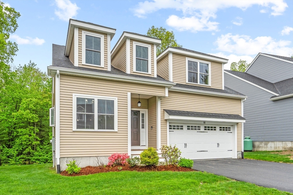 Property Photo:  10 Polar Ct 10  MA 01757 
