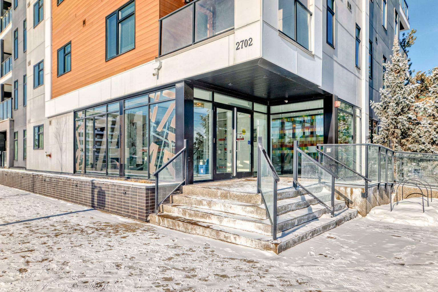 Property Photo:  2702 17 Avenue SW 201  AB T3E 8A5 
