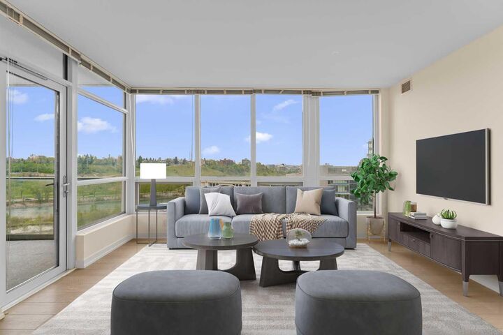 Property Photo:  128 2 Street SW 1102  AB T2P 0S7 
