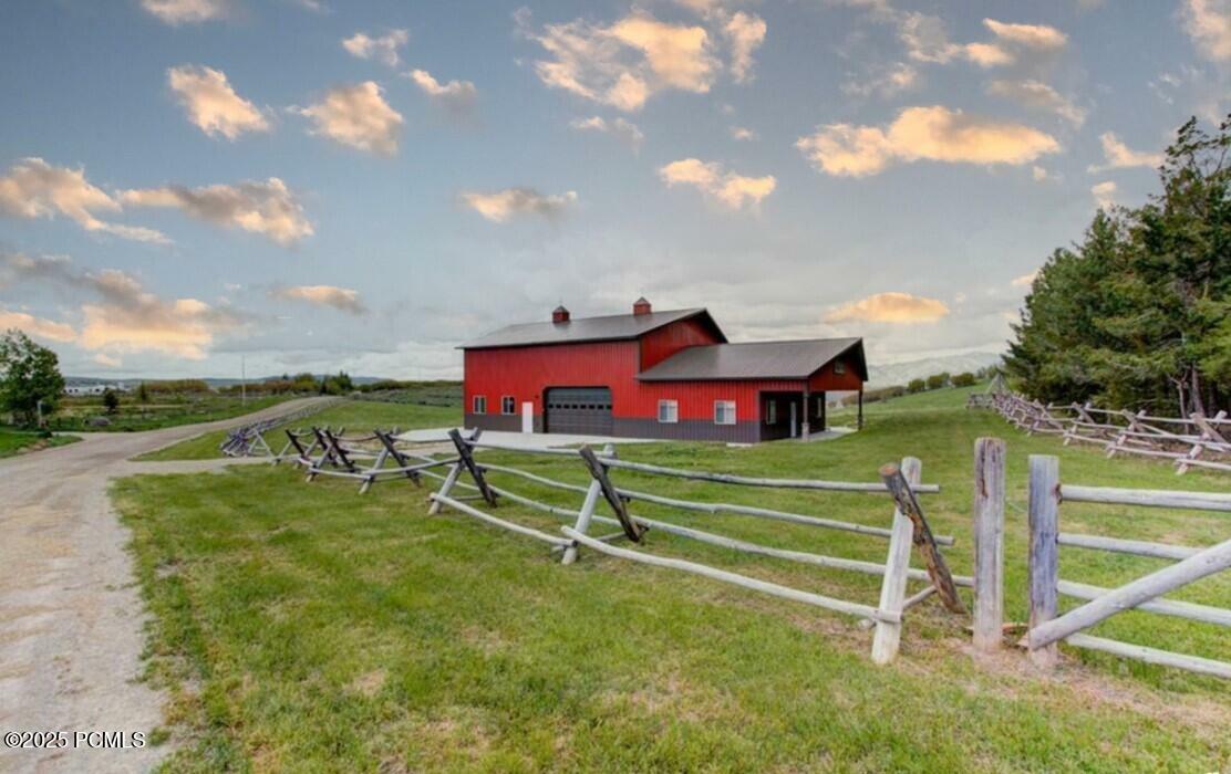Property Photo: 8819 Highfield Road UT 84098
