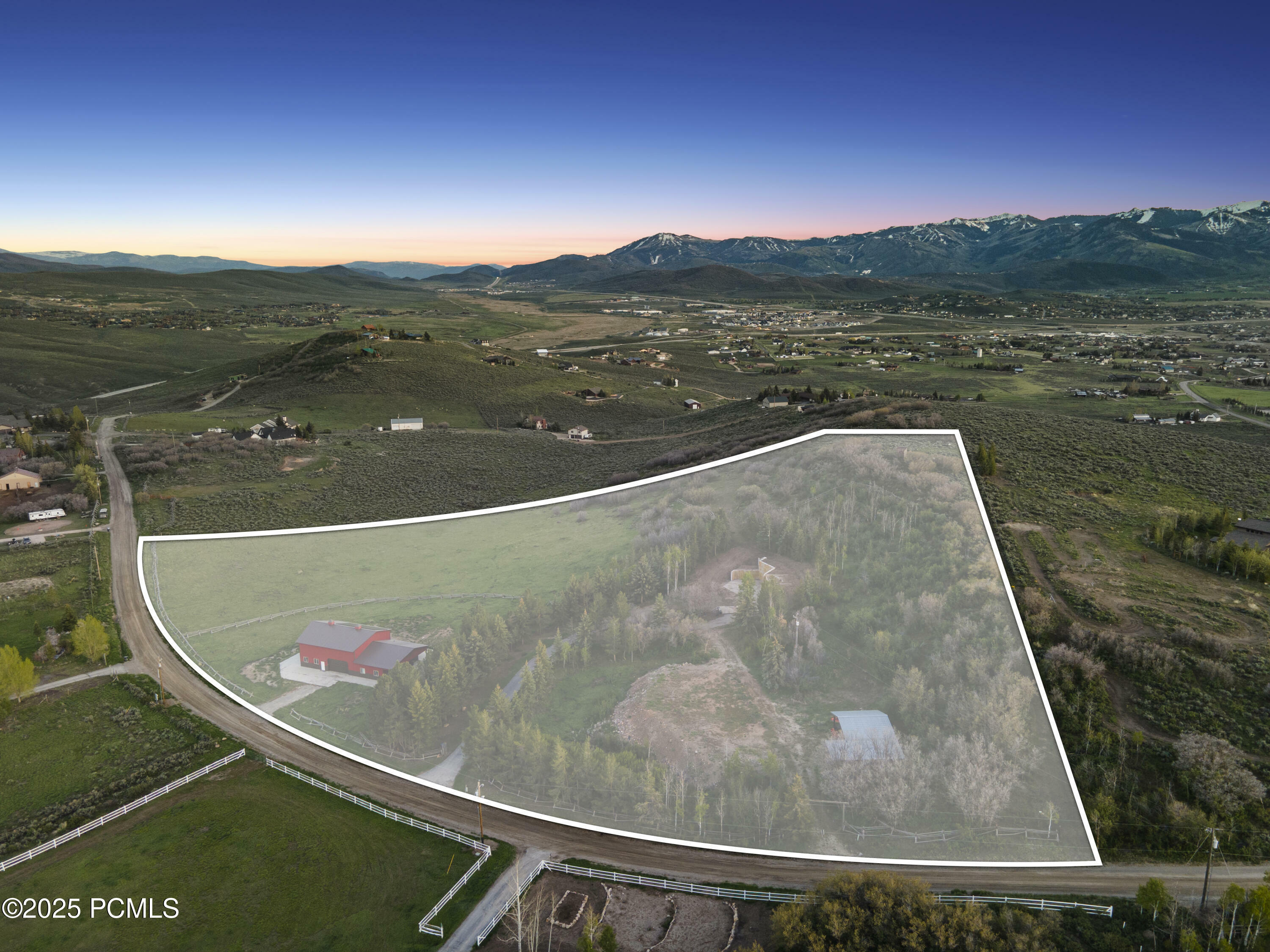 Property Photo: 8819 Highfield Road UT 84098
