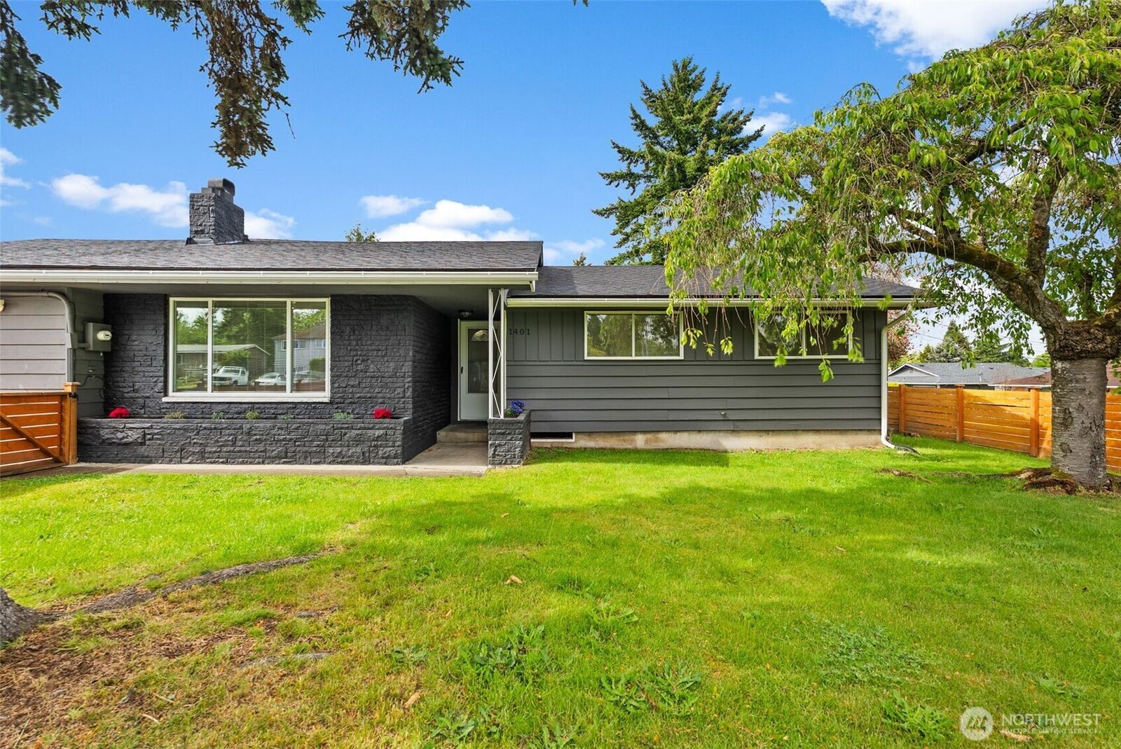 Property Photo: 1401 S 84th Street WA 98444