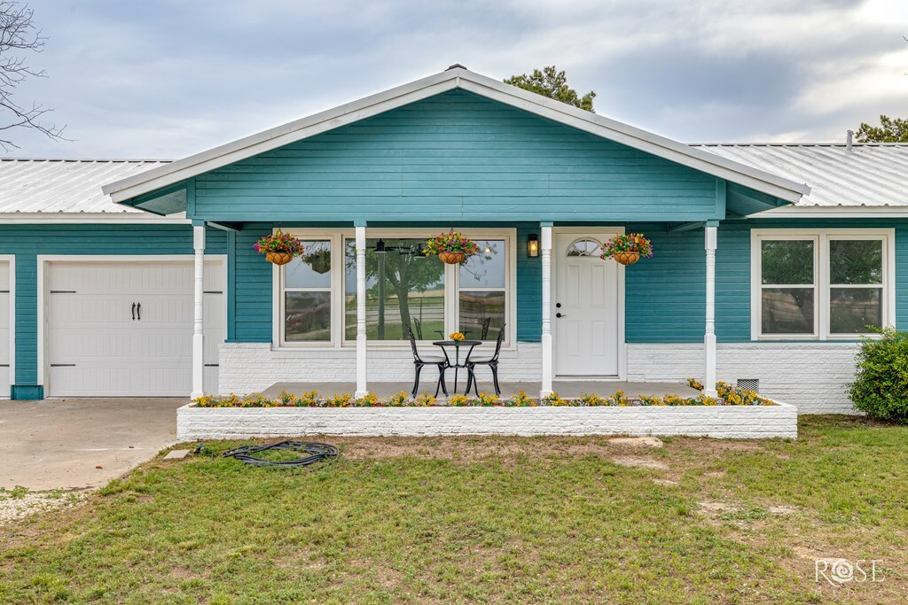 Property Photo: 17865 W Hwy 87 TX 76955