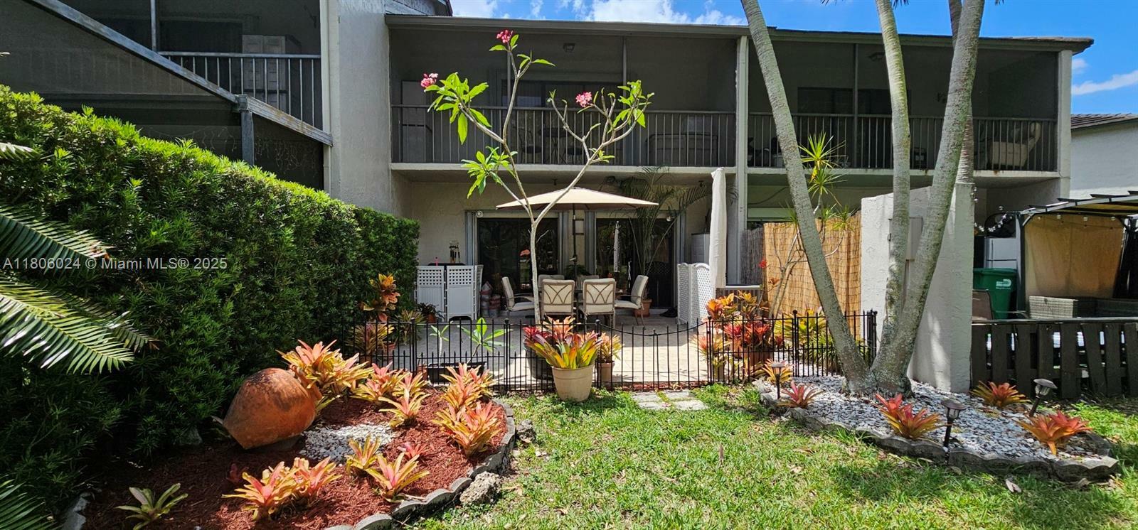 Property Photo: 15545 SW 110th Ter FL 33196