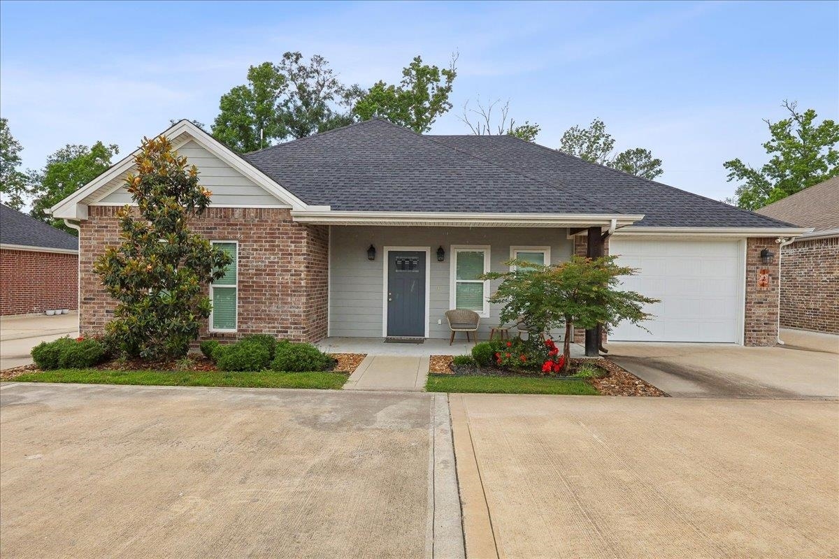Property Photo: 124 Private Road 8144 TX 77612