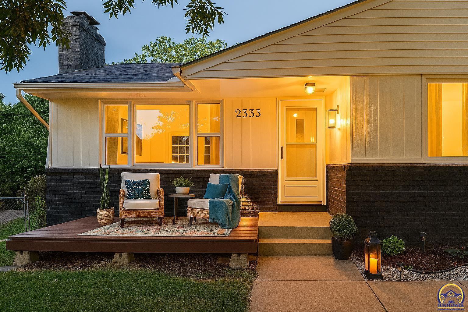 Property Photo:  2335 SW Davis Dr  KS 66614 