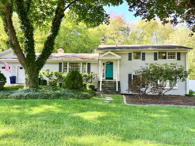 Property Photo: 276 Sarah Circle CT 06477