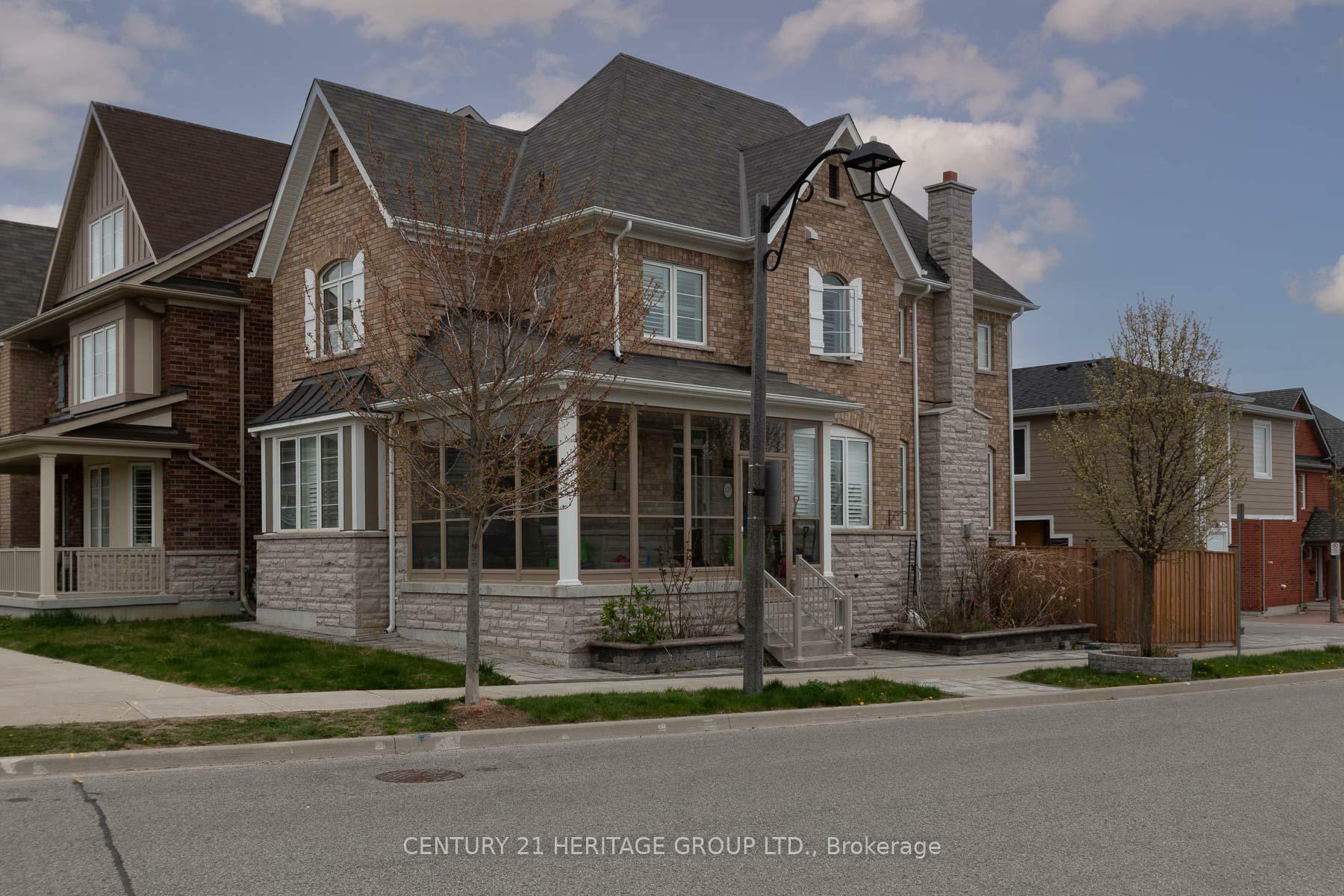 Property Photo: 107 Lawrence Pilkington Avenue ON L5B 0Y6