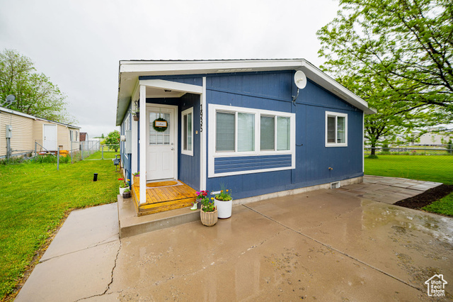 Property Photo: 1935 S 1250 W UT 84321