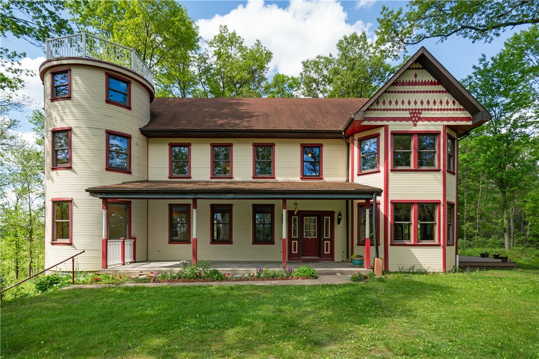 Property Photo: 111 Pine Haven Dr PA 16034