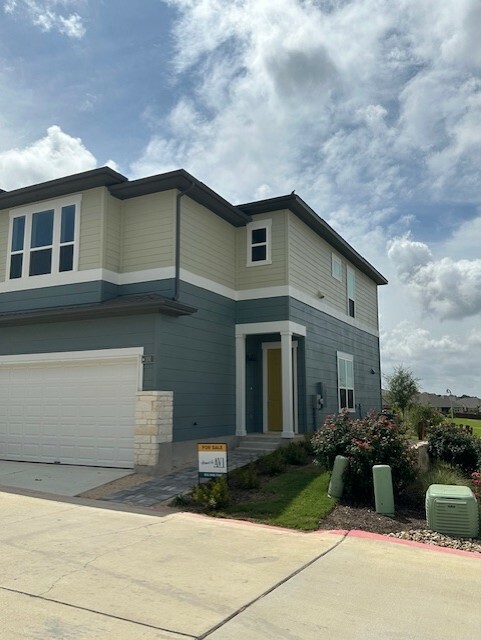 Property Photo: 1015 Vista View Drive 101 TX 78626