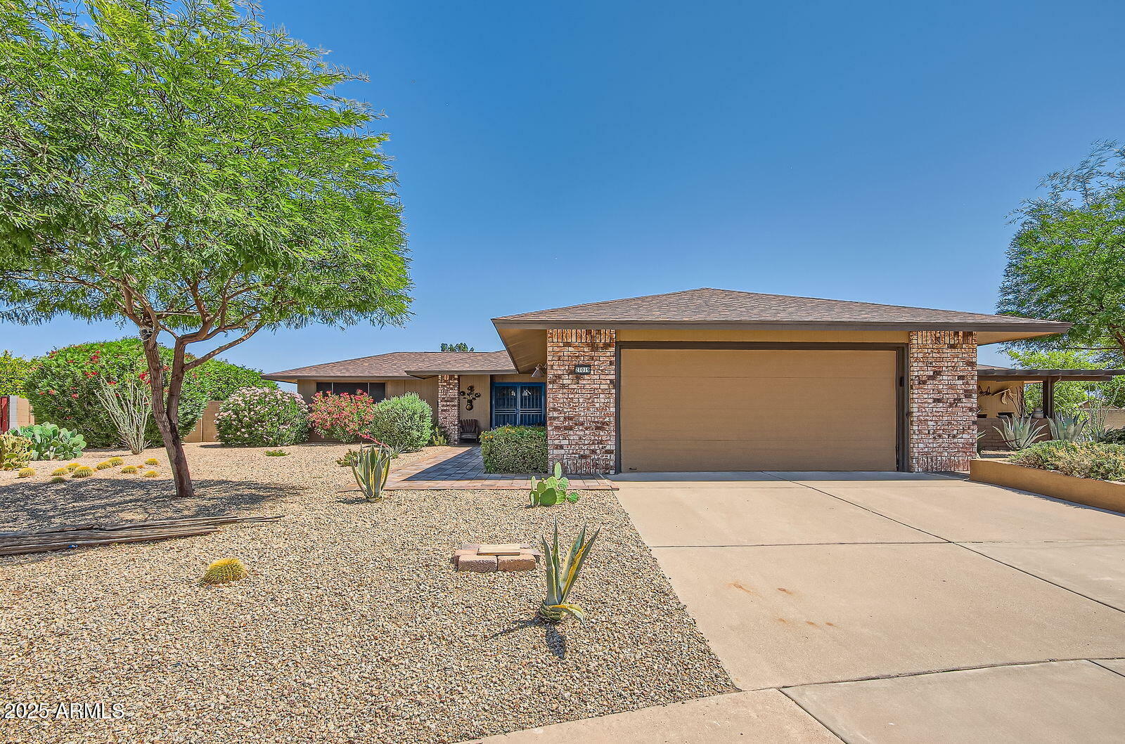 Property Photo: 21019 N Totem Drive AZ 85375