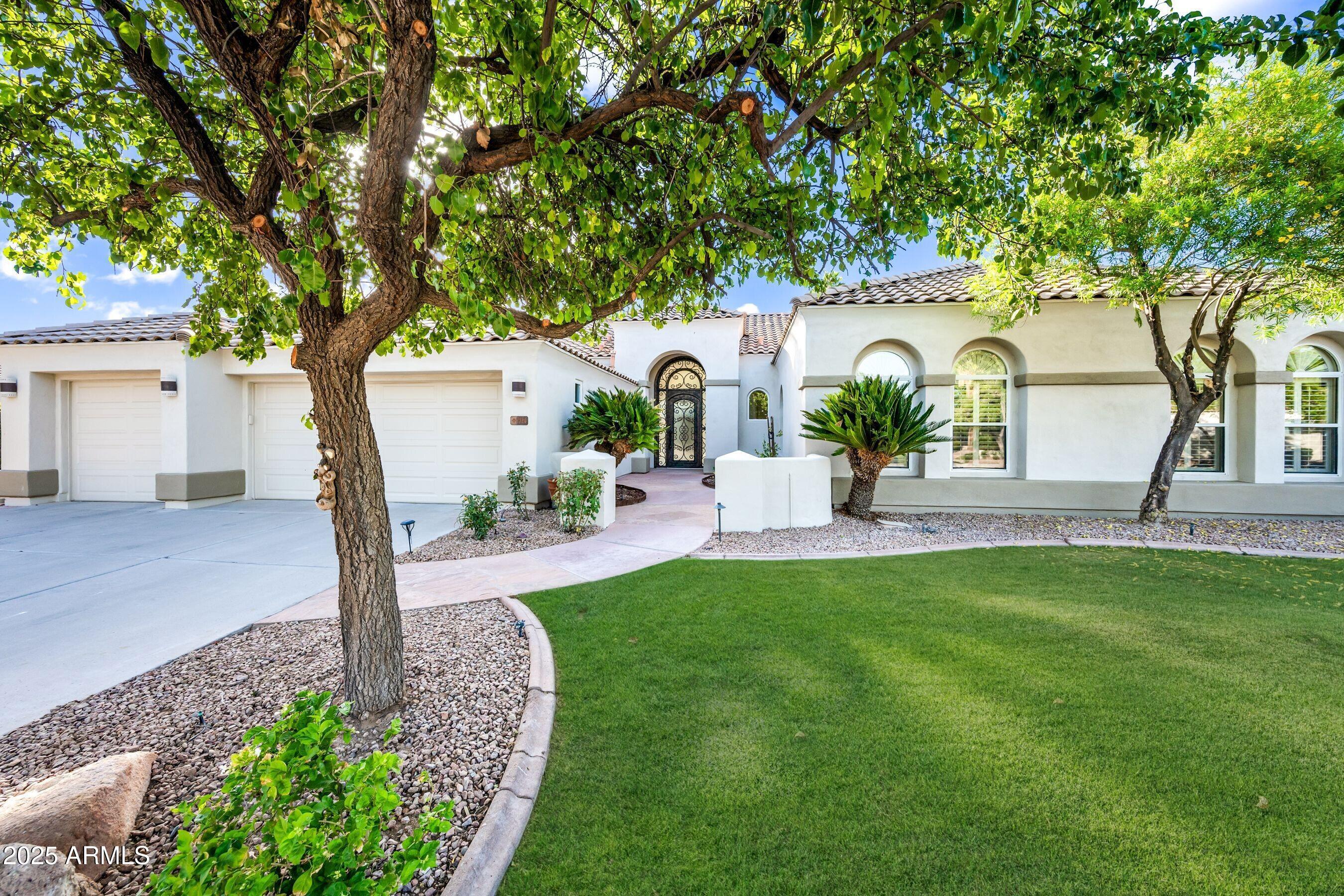 1724 W Blue Ridge Way  Chandler AZ 85248 photo